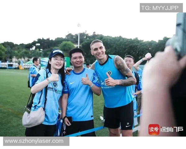 深圳宝安足球明星赛盛大开幕球迷齐聚见证精彩对决与激情时刻