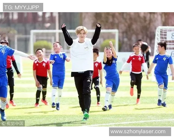 鹿晗携手足球明星共赴绿茵场展现激情与技巧的精彩对决